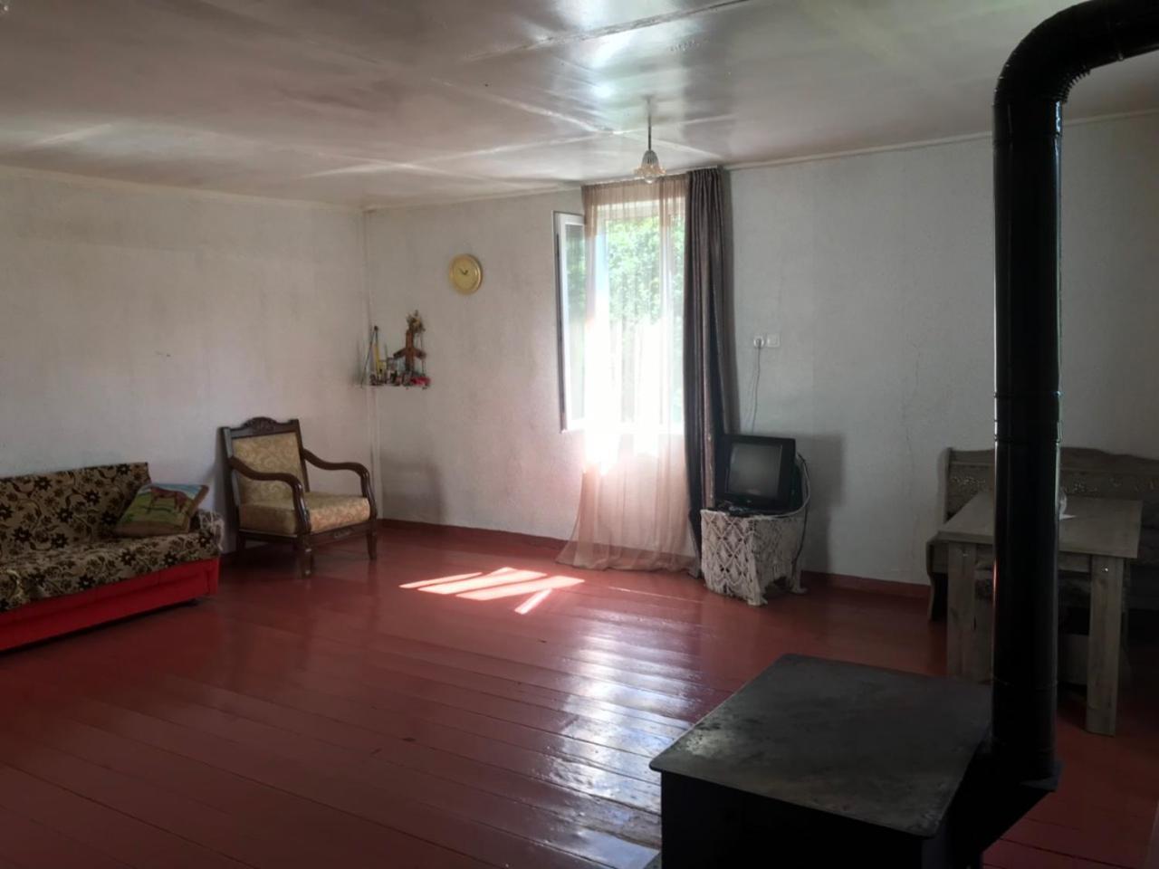 Ciuri'S Guesthouse Zhabeshi Esterno foto